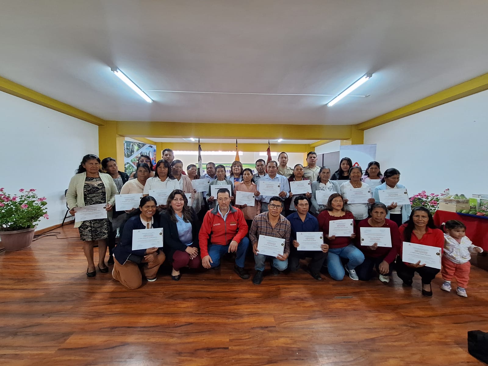 GRADUACIÓN DE PRODUCTORES DE AGUACATE EN PICAIHUA